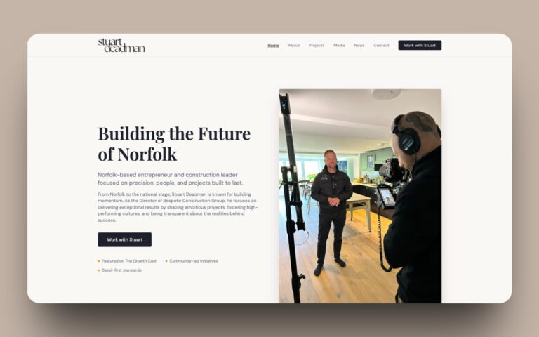 Screenshot of the Stuart Deadman website, built using Oxygen Builder - WinuSoft | Oxygen Builder Developer